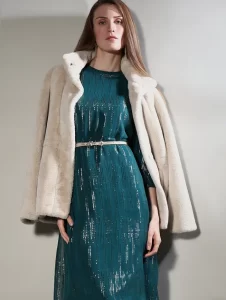 Accessorising Maxi Dresses for Women – Tips to Look Smarter